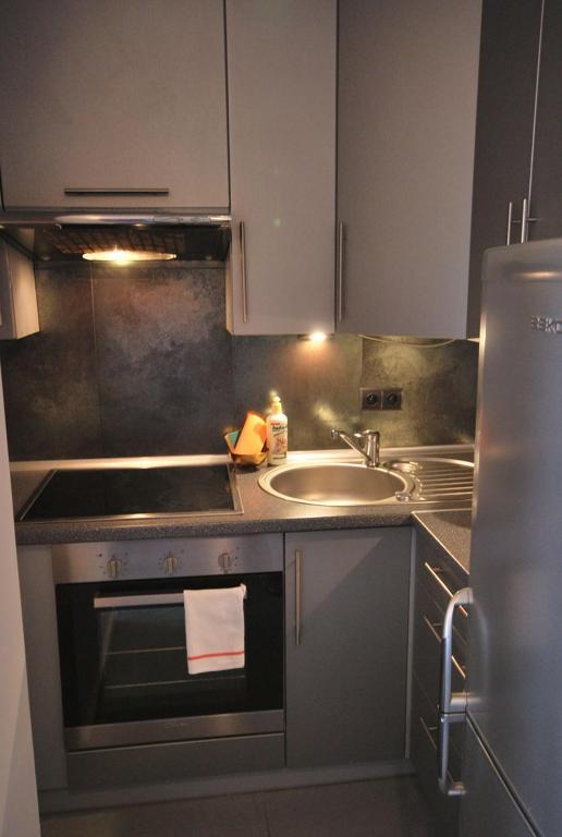 Apartment4You - Solidarnosci Warschau Kamer foto
