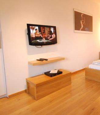 Apartment4You - Solidarnosci Warschau Buitenkant foto