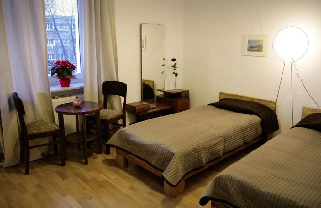 Apartment4You - Solidarnosci Warschau Buitenkant foto