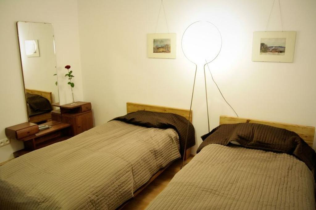 Apartment4You - Solidarnosci Warschau Buitenkant foto