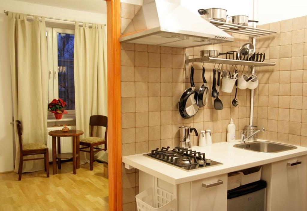 Apartment4You - Solidarnosci Warschau Buitenkant foto